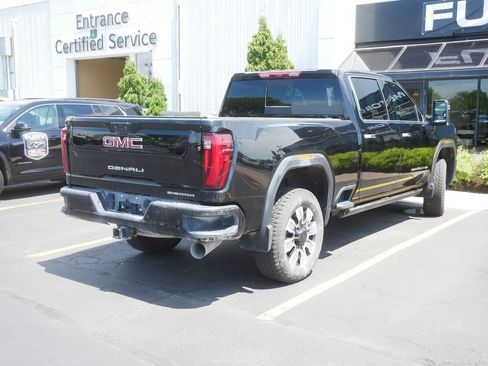 Used 2025 GMC Sierra 2500 Denali w/ Denali Reserve Package AWD/4WD image 3