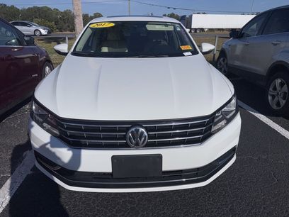 Used 2017 Volkswagen Passat 1.8T SE