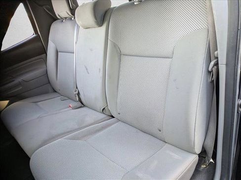 Used 2015 Toyota Tacoma 4x4 Double Cab w/ TRD Sport Package image 17