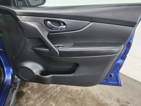Used 2020 Nissan Rogue SV AWD/4WD image 31