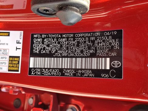 Used 2019 Toyota Prius XLE AWD/4WD image 26