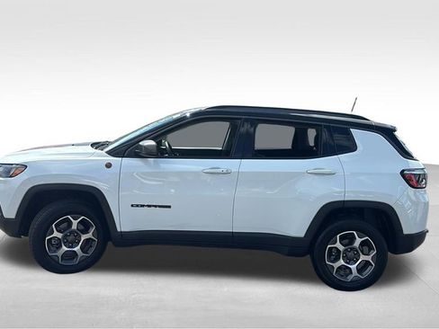 Used 2022 Jeep Compass Trailhawk w/ Trailhawk Convenience Group AWD/4WD image 4