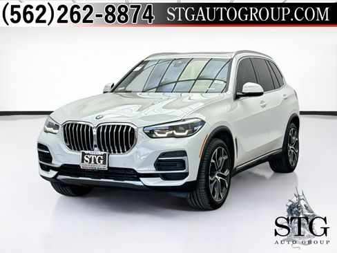 Used 2022 BMW X5 xDrive40i AWD/4WD image 1