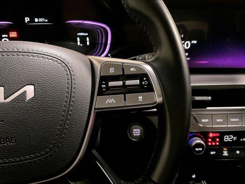 Used 2025 Kia Telluride S image 18
