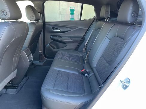 Used 2025 Buick Envista Preferred image 25