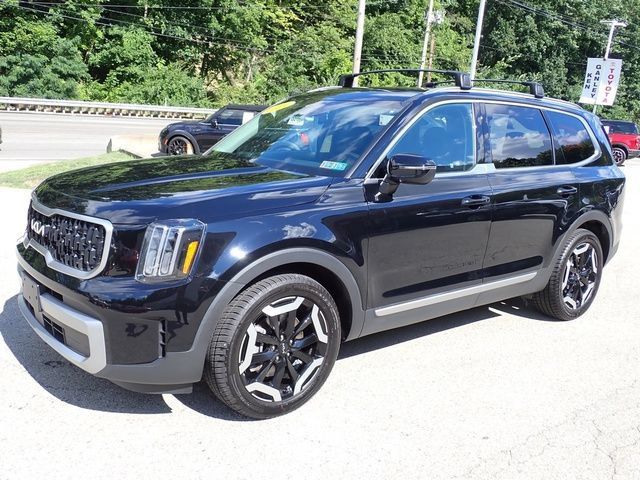 Used 2024 Kia Telluride EX AWD/4WD image 10