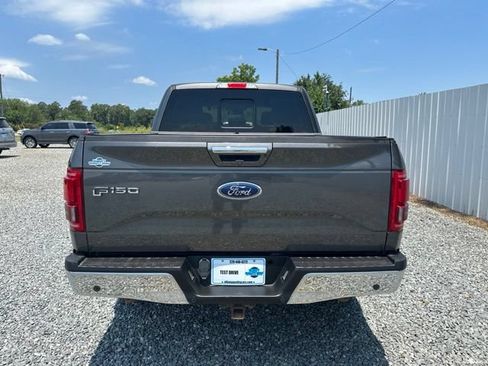 Used 2017 Ford F150 Lariat w/ Equipment Group 502A Luxury AWD/4WD image 4