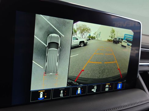 Used 2023 Chevrolet Tahoe Z71 w/ Luxury Package image 19