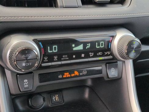 Certified 2025 Toyota RAV4 XLE AWD/4WD image 14