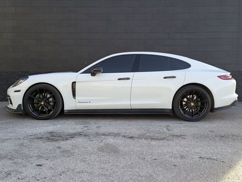 Used 2018 Porsche Panamera image 8