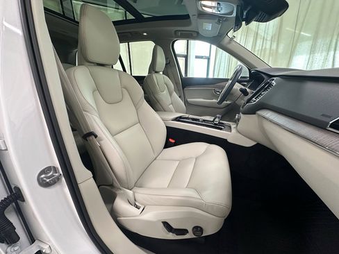 Used 2024 Volvo XC90 B6 Plus w/ Protection Package Premier image 18