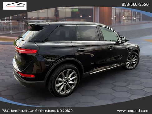 Used 2022 Lincoln Corsair AWD w/ Premium Package image 2