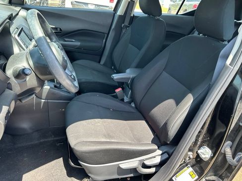 Used 2024 Nissan Kicks S FWD image 10