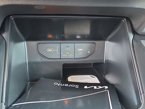 New 2026 Kia Sorento S w/ S Panoramic Sunroof Package FWD image 26