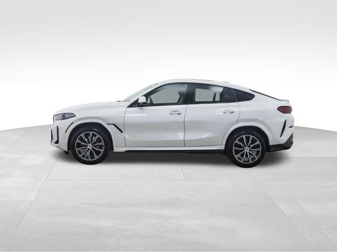 Certified 2024 BMW X6 xDrive40i w/ Premium Package image 3