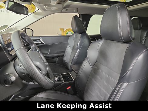 Used 2024 Mitsubishi Outlander FWD image 10