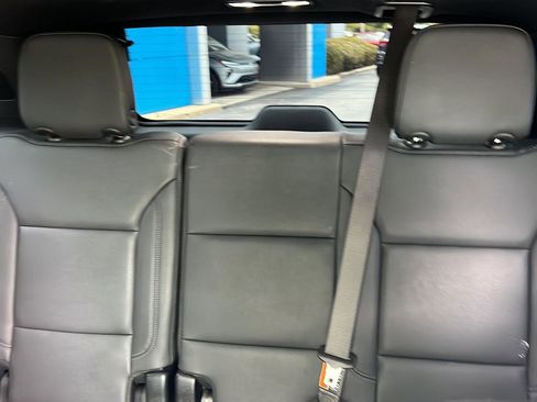 Used 2025 Chevrolet Tahoe Z71 w/ Z71 Off-Road Package AWD/4WD image 13