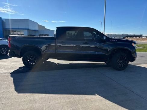 Used 2024 Chevrolet Silverado 1500 LT Trail Boss w/ LT Trail Boss Premium Package image 2
