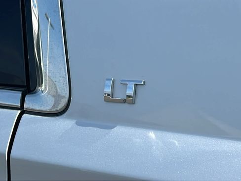 Used 2019 Chevrolet Tahoe LT image 28