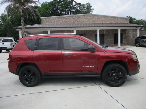 Used 2015 Jeep Compass Sport FWD image 16