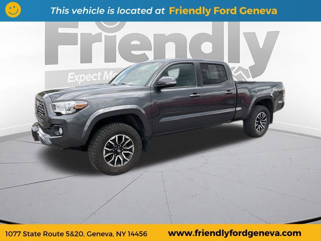 Used 2022 Toyota Tacoma TRD Sport AWD/4WD image 2