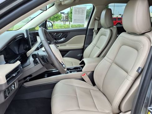 Used 2024 Lincoln Corsair FWD image 15