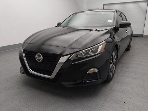 Used 2021 Nissan Altima 2.5 SV w/ SV Premium Package FWD image 15