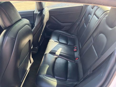 Used 2020 Tesla Model 3 Standard Range image 10