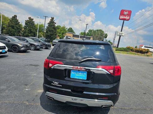 Used 2019 GMC Acadia Denali w/ Technology Package FWD image 7