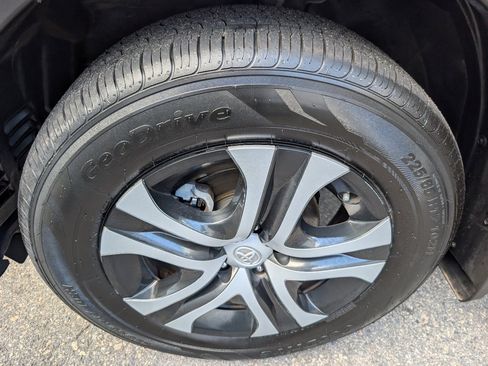 Used 2018 Toyota RAV4 LE w/ All Weather Liner Package image 21