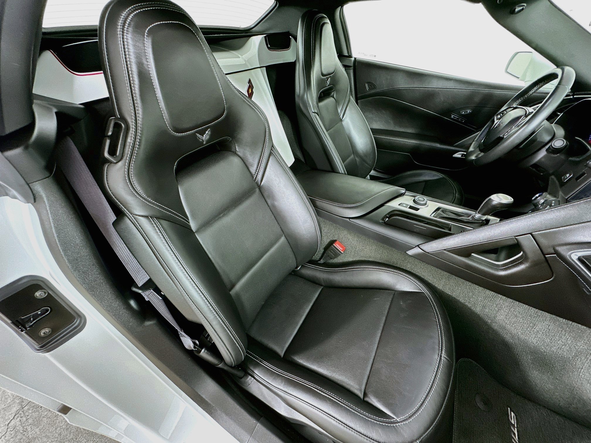 Used 2014 Chevrolet Corvette Stingray Convertible w/ 2LT Preferred Equipment Group RWD image 32