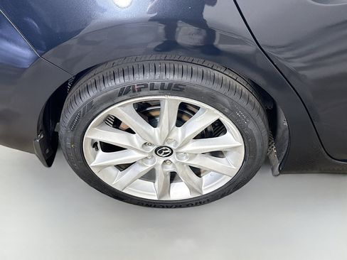 Used 2017 MAZDA MAZDA3 Grand Touring image 33