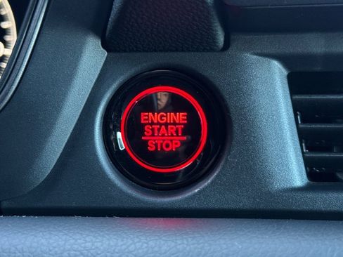 Used 2025 Honda Pilot TrailSport image 26