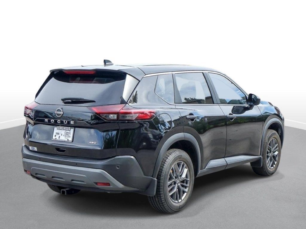 Used 2023 Nissan Rogue S AWD/4WD image 8
