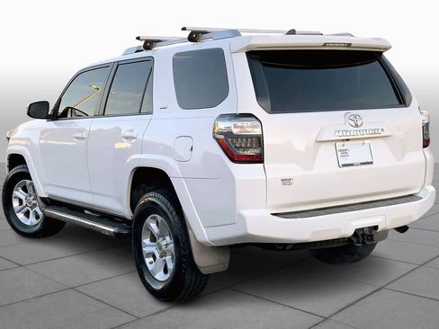 Used 2017 Toyota 4Runner SR5 image 11