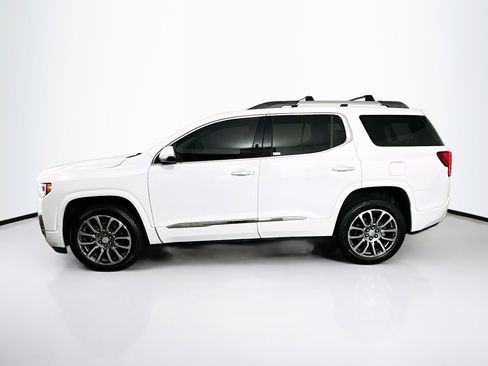 Used 2021 GMC Acadia Denali w/ Denali Technology Package FWD image 4