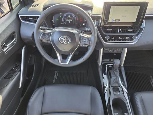 Used 2024 Toyota Corolla Cross AWD Hybrid w/ Convenience Package image 10