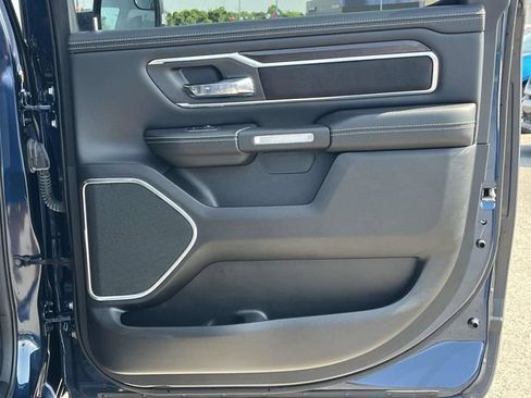 Used 2022 RAM 1500 Laramie AWD/4WD image 23