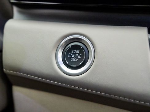 Certified 2024 Cadillac Escalade Sport Platinum w/ LPO, ONYX Package image 25