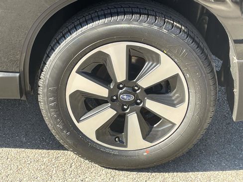 Used 2018 Subaru Forester 2.5i w/ Alloy Wheel Package image 11