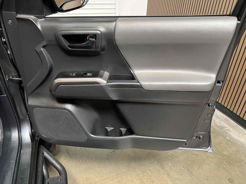 Used 2023 Toyota Tacoma SR5 RWD image 59