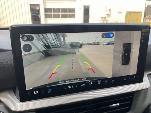 Used 2025 Ford Explorer ST image 15