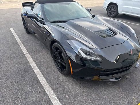 Used 2017 Chevrolet Corvette Stingray Convertible w/ Carbon Flash Badge Package image 8