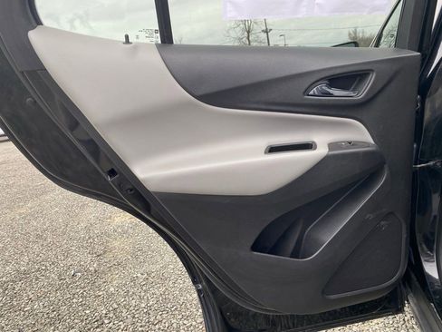 Used 2022 Chevrolet Equinox LT image 17