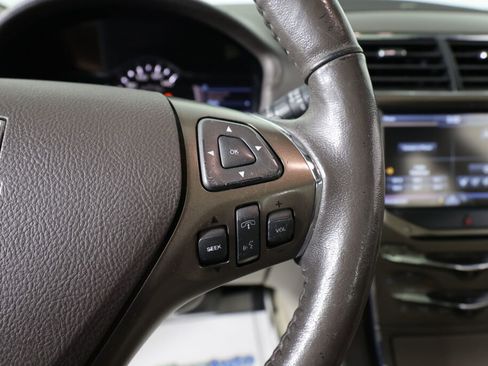 Used 2014 Lincoln MKX AWD w/ Equipment Group 102A image 35