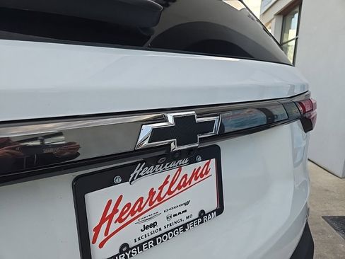 Used 2022 Chevrolet Traverse RS image 20