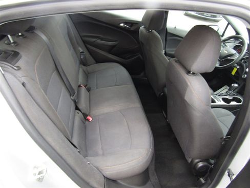 Used 2019 Chevrolet Cruze LS image 21