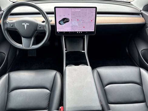 Used 2019 Tesla Model 3 Mid Range image 13