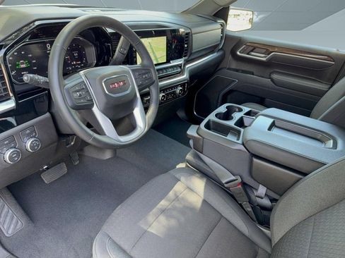 Used 2026 GMC Sierra 1500 Elevation w/ Elevation Select Package AWD/4WD image 4