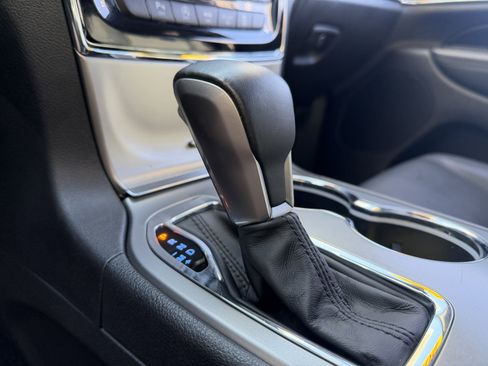 Used 2020 Jeep Grand Cherokee Limited image 44